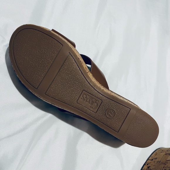 Wedge sandals!! - Picture 2 of 5